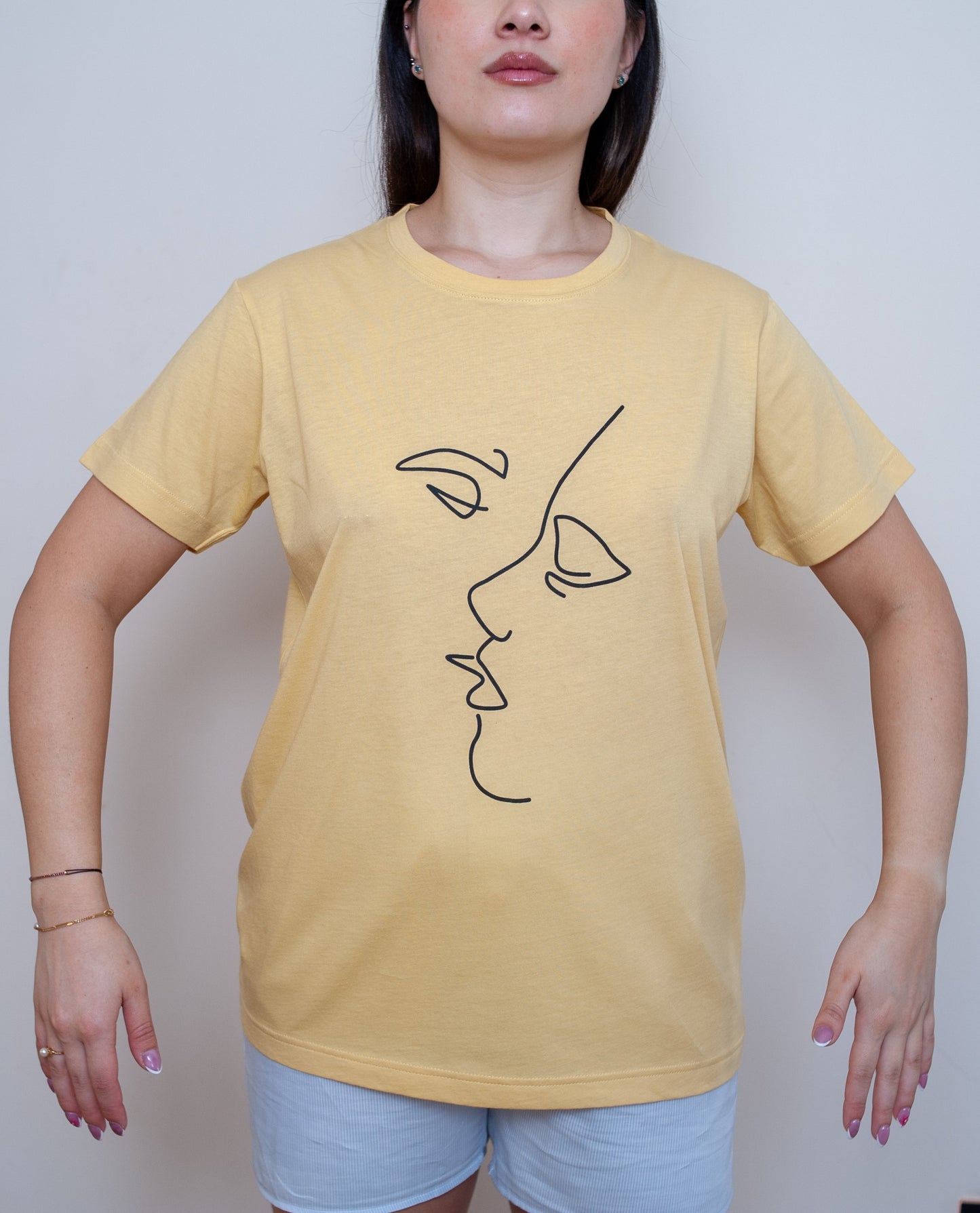 Visage jaune